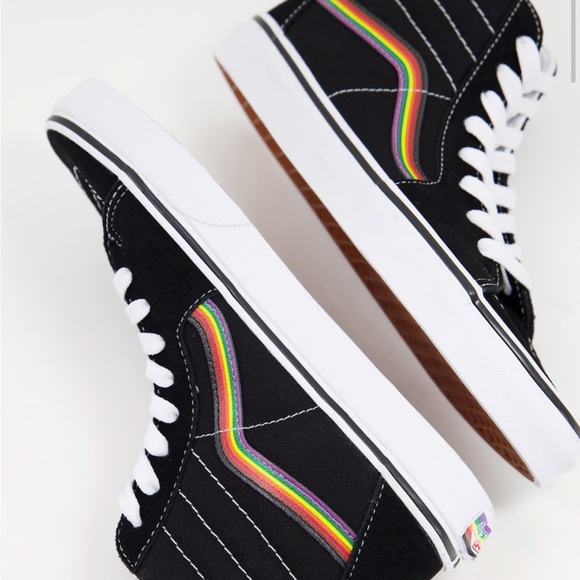 Vans SK8-Hi Platform 2.0 Pride Sneakers - Picture 1 of 9